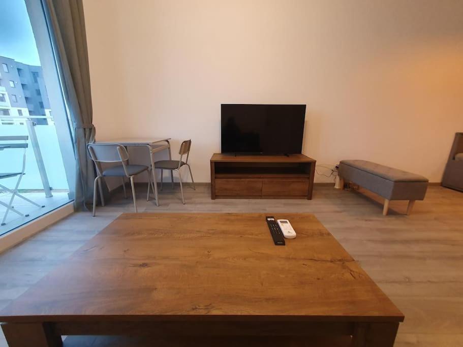 דירות טימישוארה New Luxury Flat Near City Center מראה חיצוני תמונה